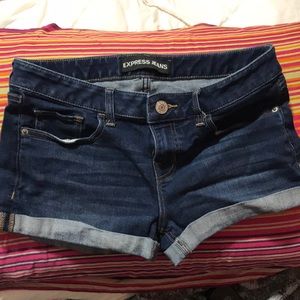 Express size 6 shorts